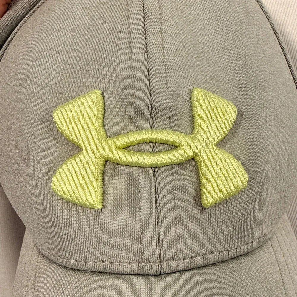 Under Armour Baseball Cap Youth OSFA Grey Lime Green Embroidered Logo Adjustable